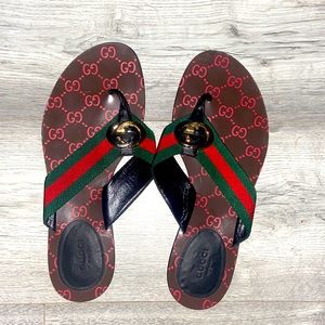 Size 10 Gucci thong slides only worn twice in great condition